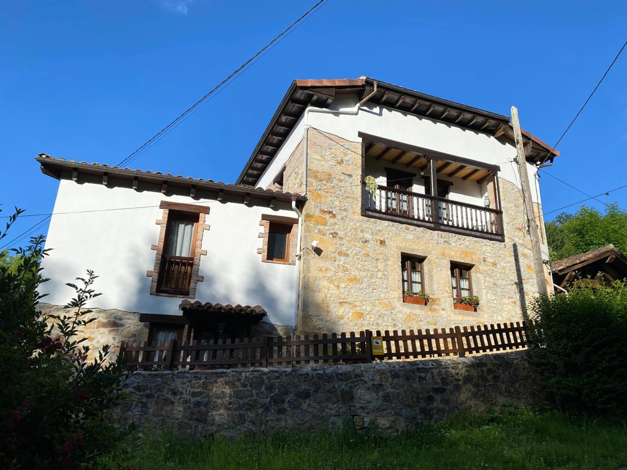 Apartamentos Rurales La Caviana Кангас-де-Онис Экстерьер фото